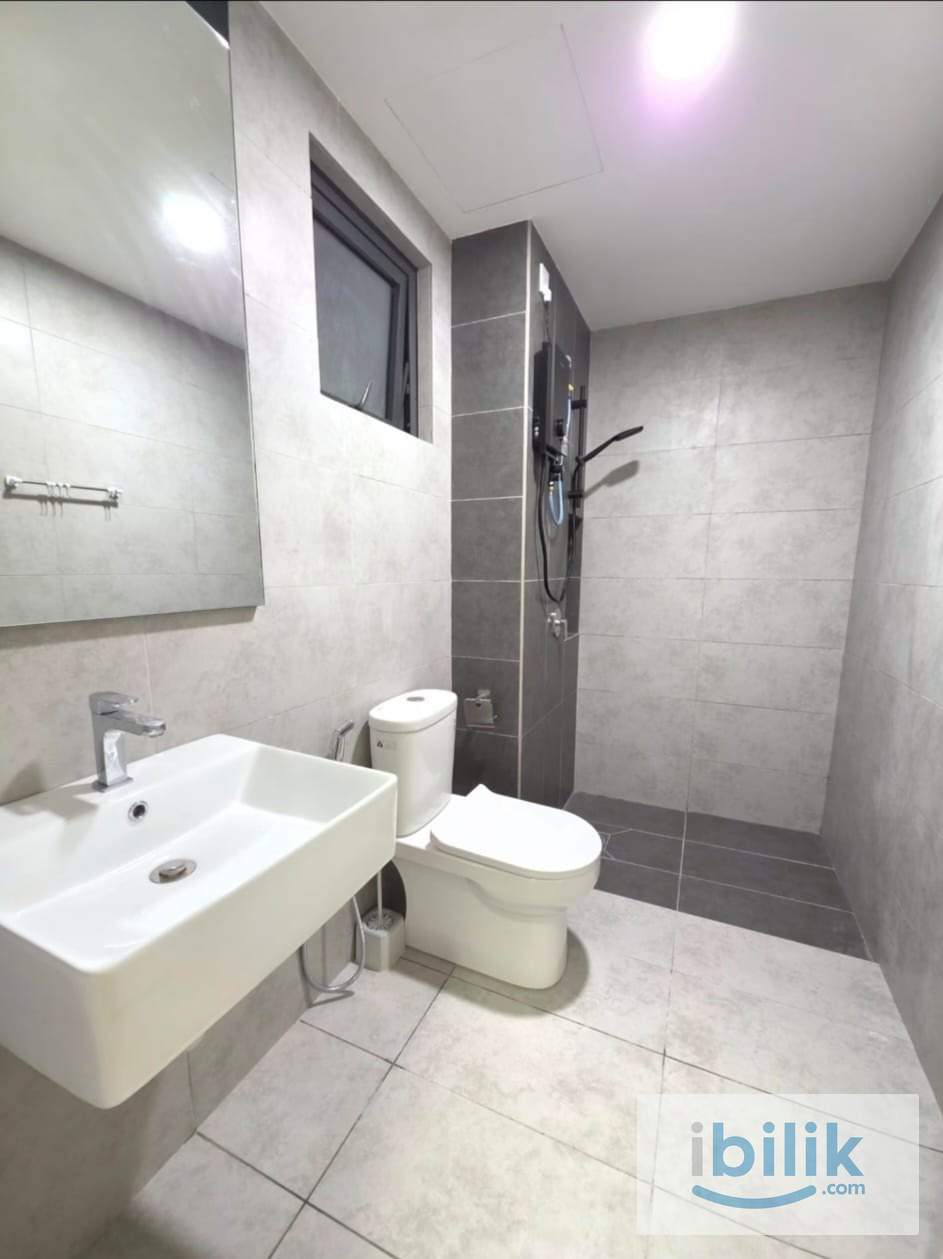 Master Room at D'Erica Residences, Uptown Damansara - Image 5