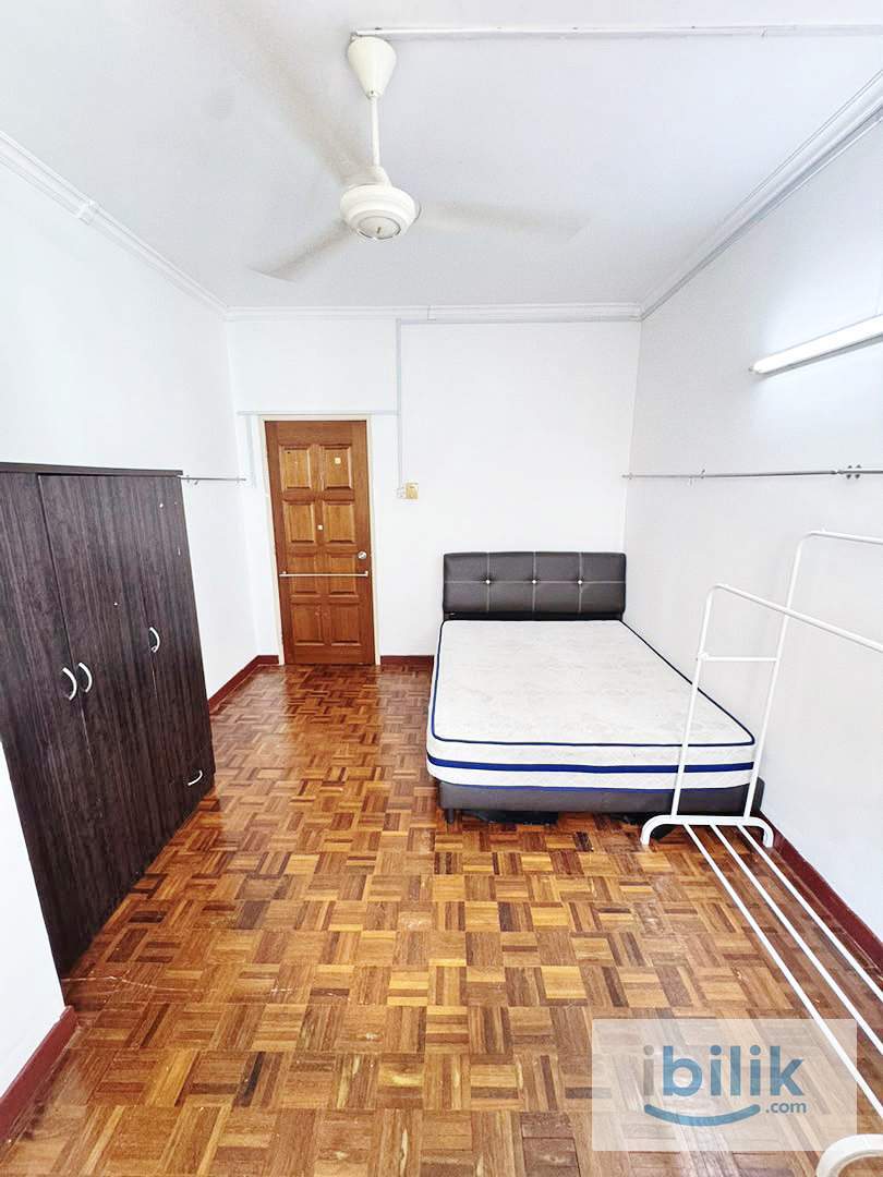 🏡 Affordable Ac Medium Room for Rent @ Bandar Utama | Move-In Ready - Image 2