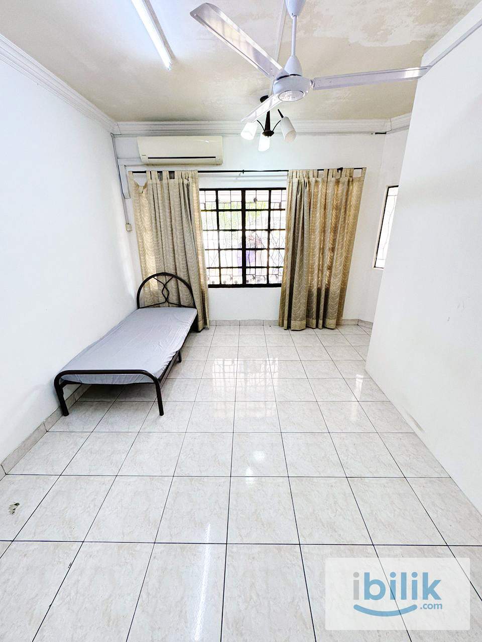 ✨ Hot Listing! Bandar Utama Big Medium Room for Rent - Image 1
