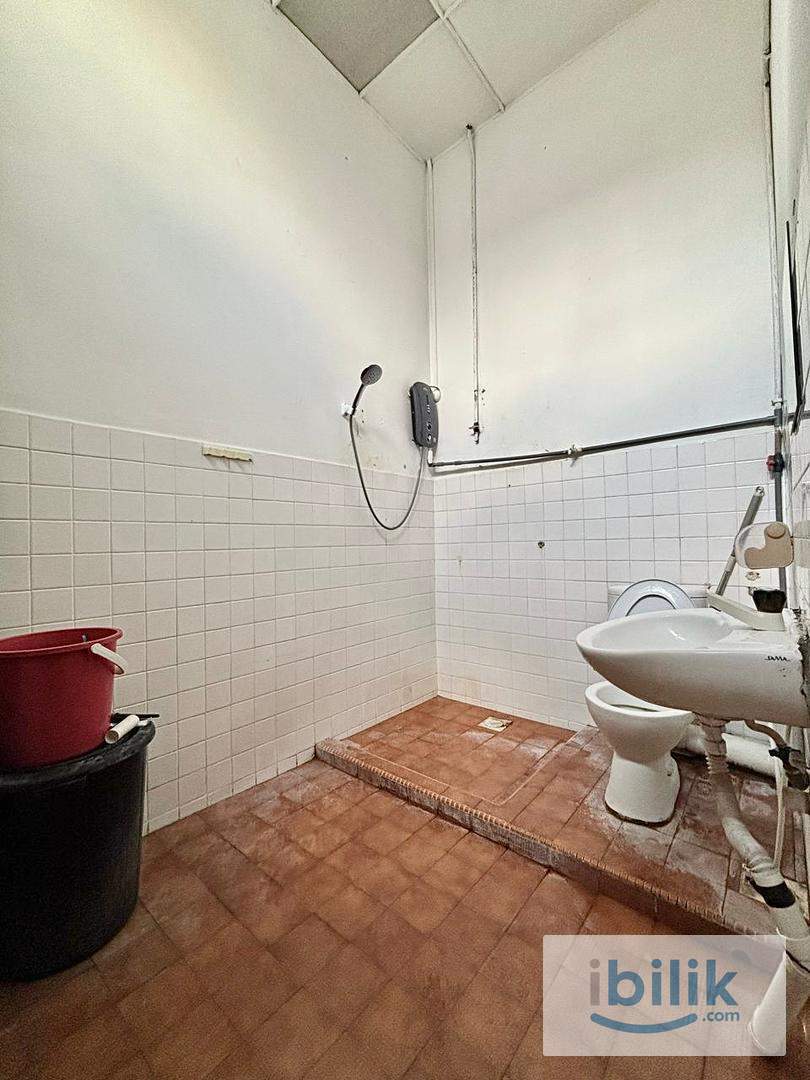 SS2 Ac Big Medium Room For Rent🔥🔥🔥 | Ready To Move In - Image 3