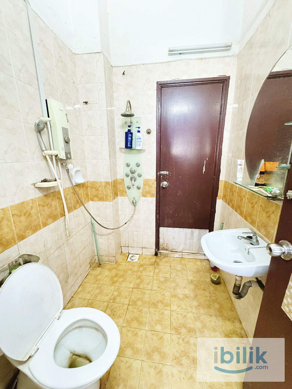     🚆 Strategic Location |Medium Room For Rent @ Taman Fadason🔥🔥🔥 - Image 5