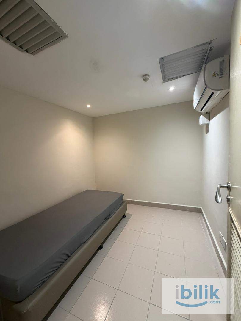  Affordable & Fully Furnished Stay Co Living Room @ Hotel Pheonix For Rent ‼️‼️ - Image 3