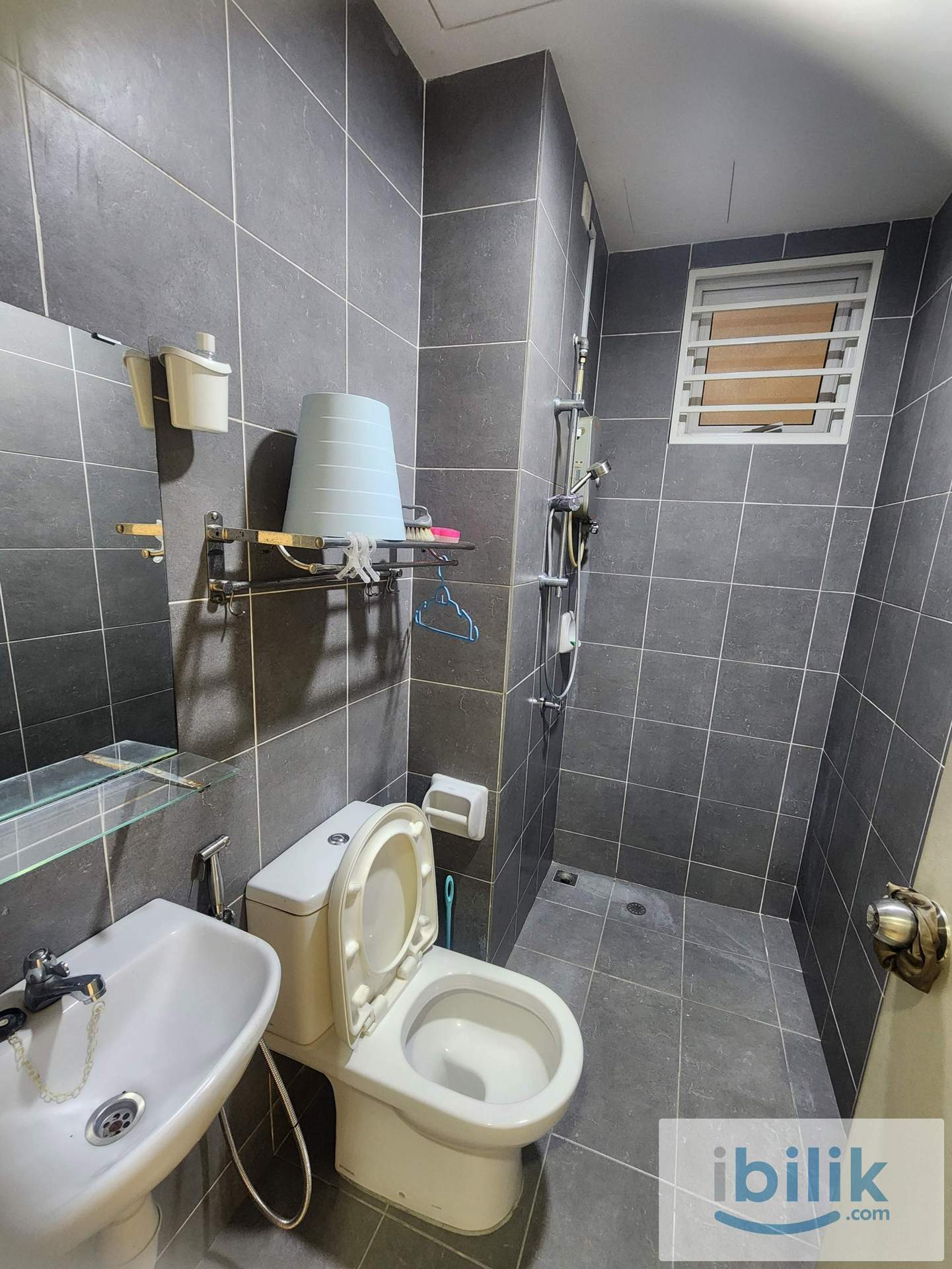 Female Unit Medium with Private Balcony with 2 set Single Bed for Rent @ Seksyen 22 Shah Alam - Image 1