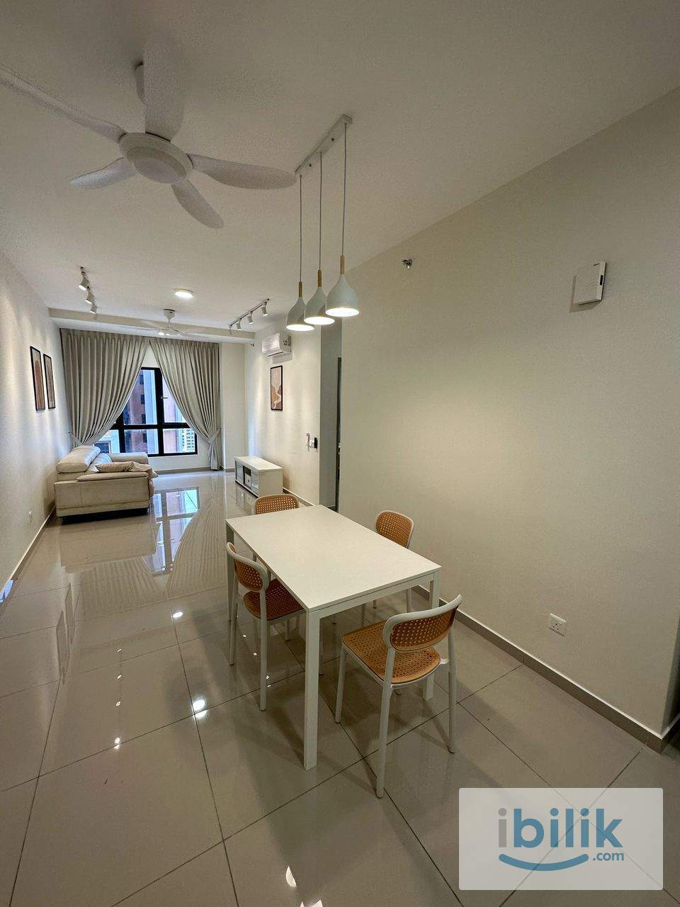 Middle Room - Image 1