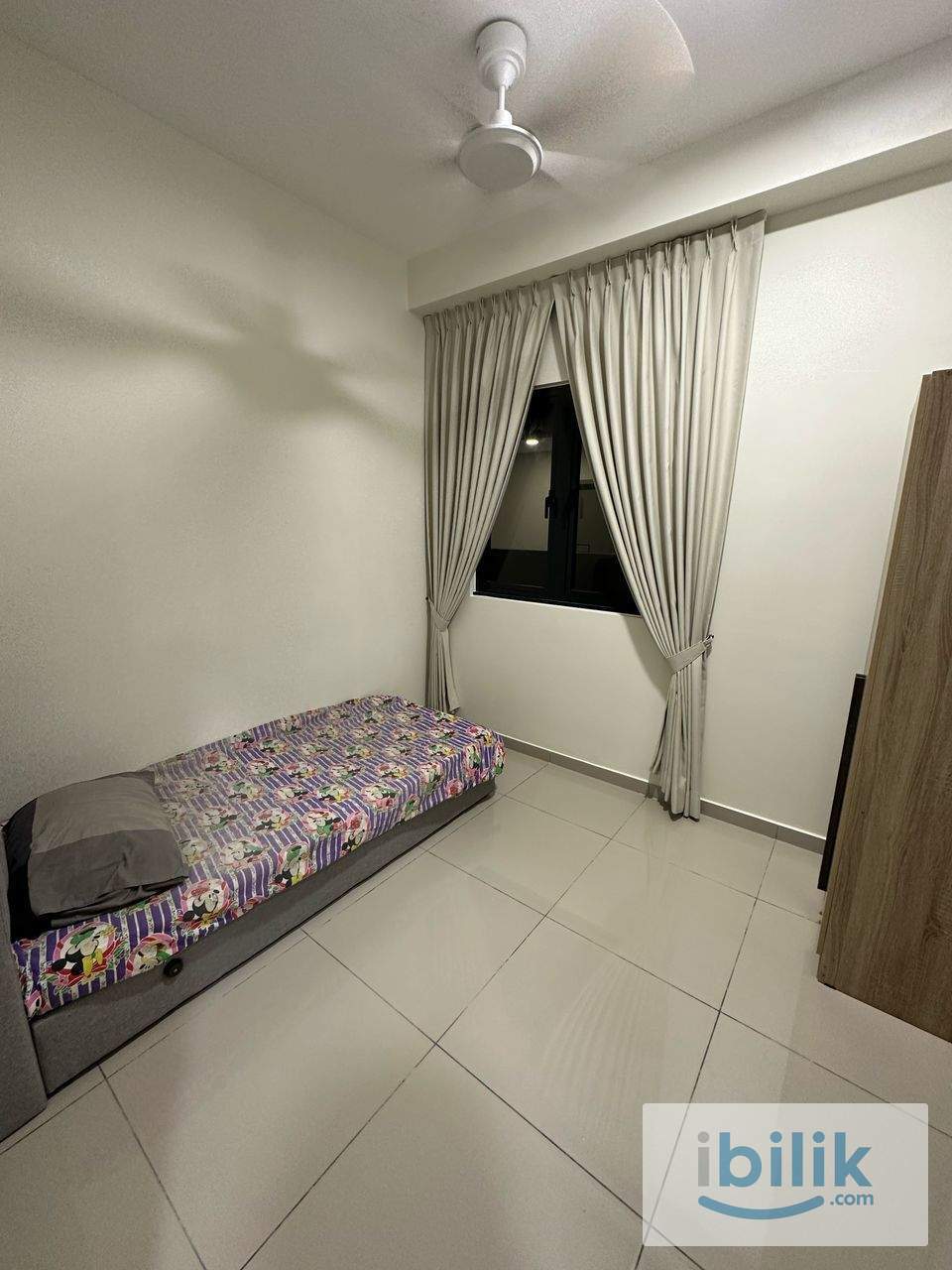 Single Room - Image 1