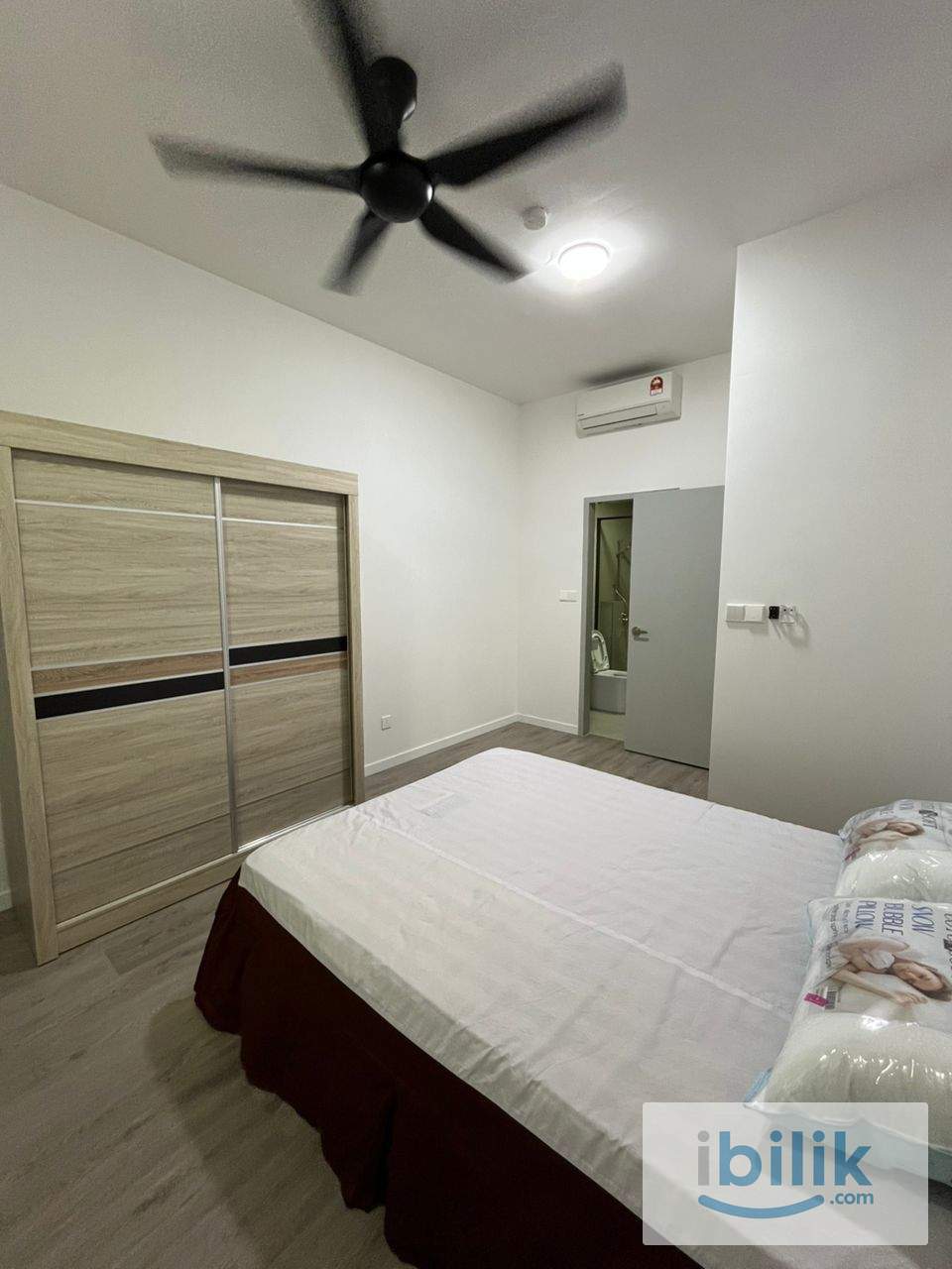 Master Bedroom - Image 2