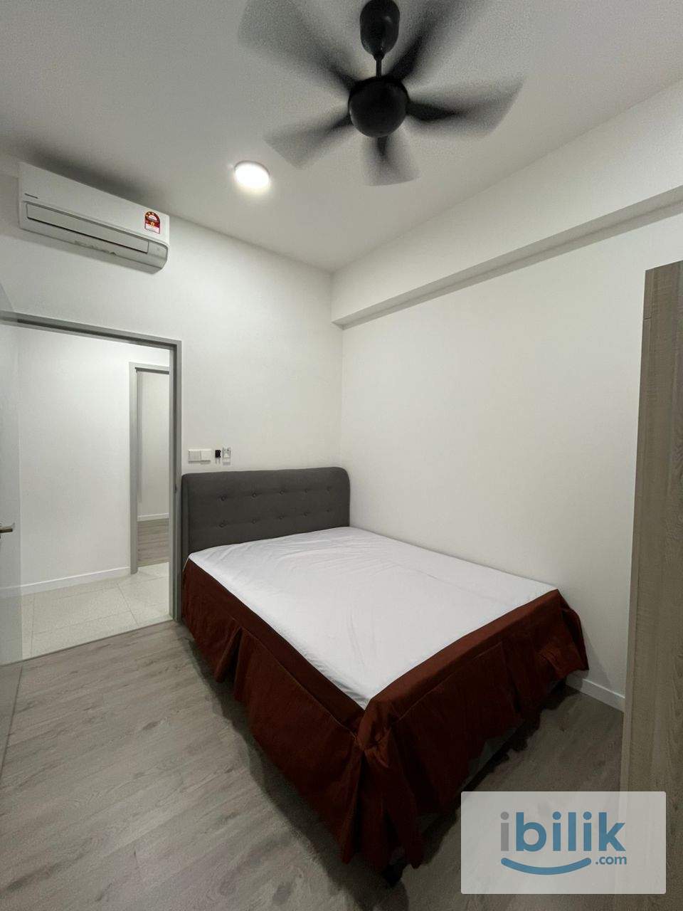 Middle Bedroom - Image 1