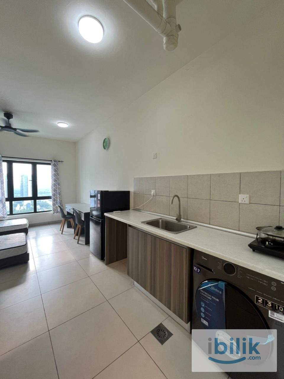 Edusphere Suites, Cyberjaya Master Room for Rent - Image 2