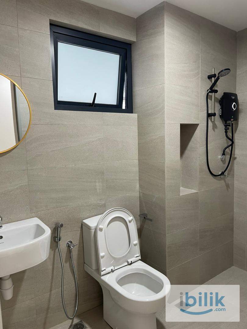 Skyline Pudu Master Bedroom for rent - Image 4