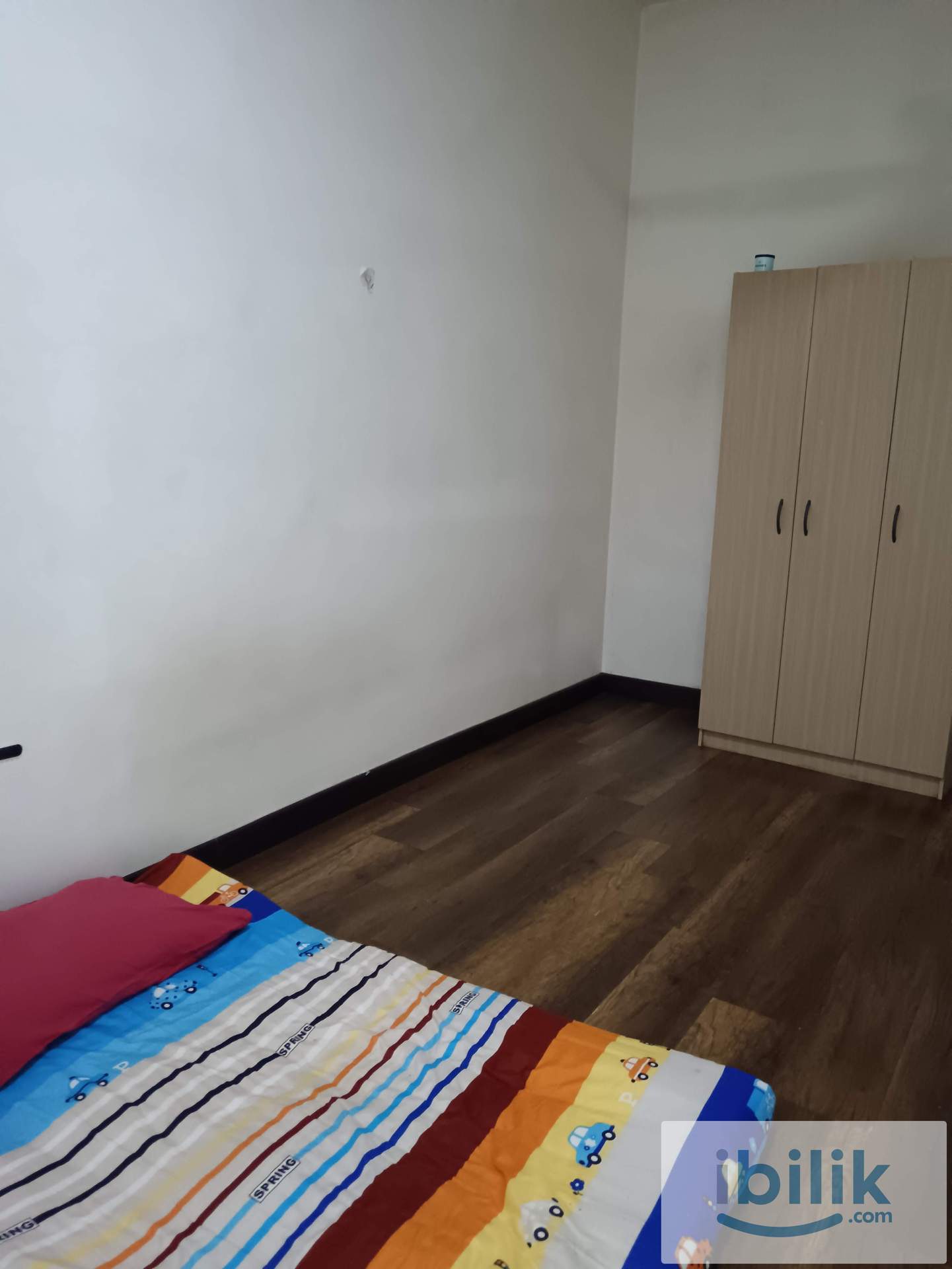 Medium Room - Image 2