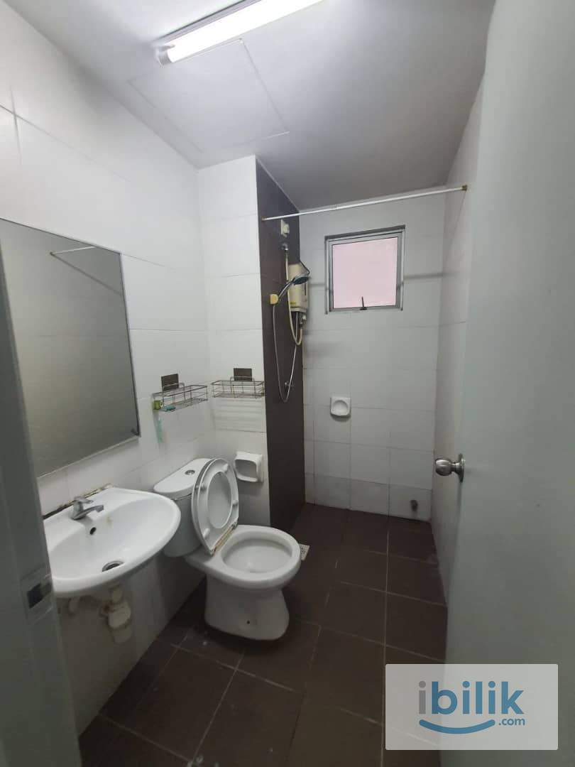Single room with aircond(Female unit) - Image 3