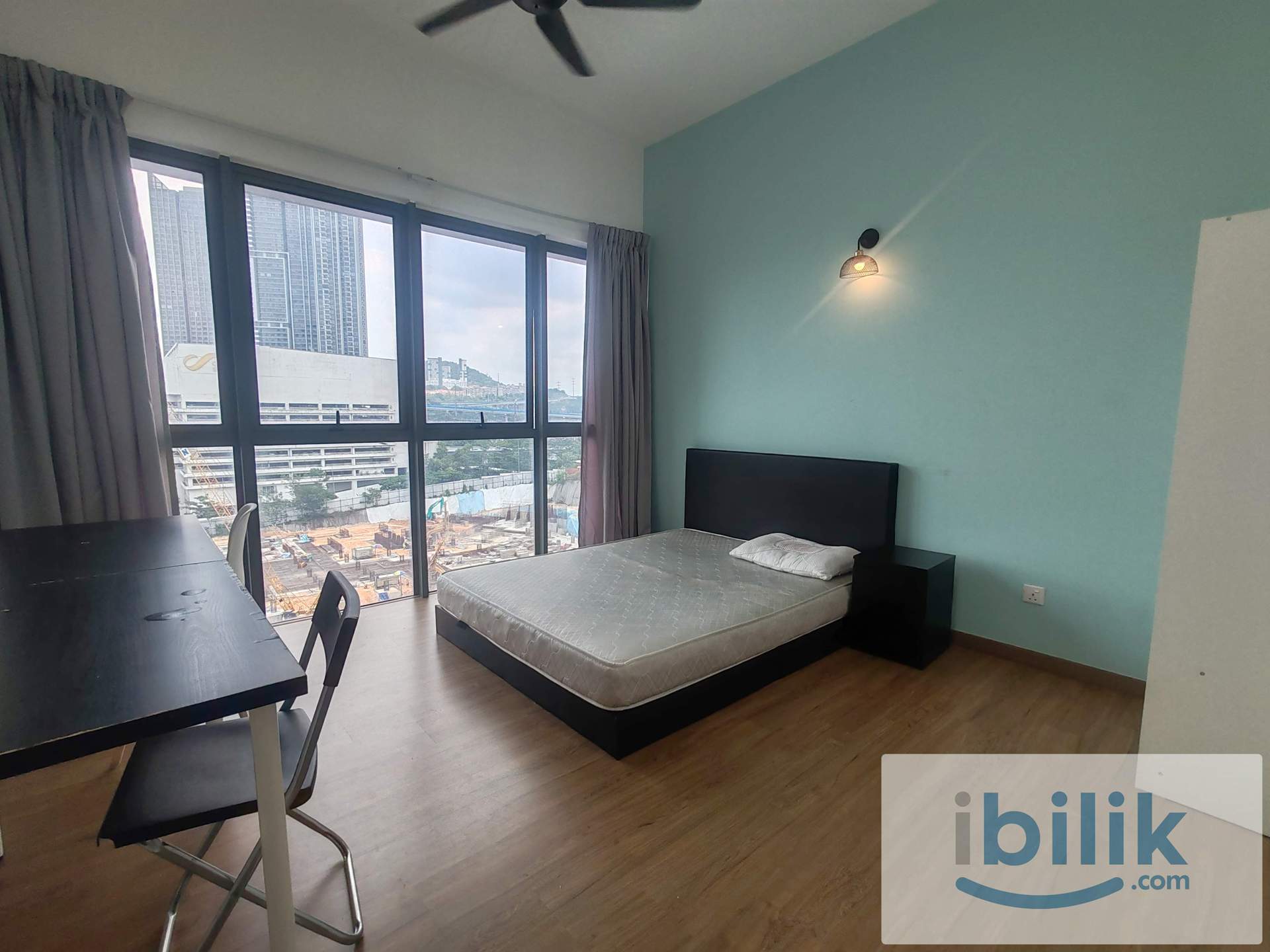 Queen Bed Master Room with Window & AC & Fan Only - Image 1