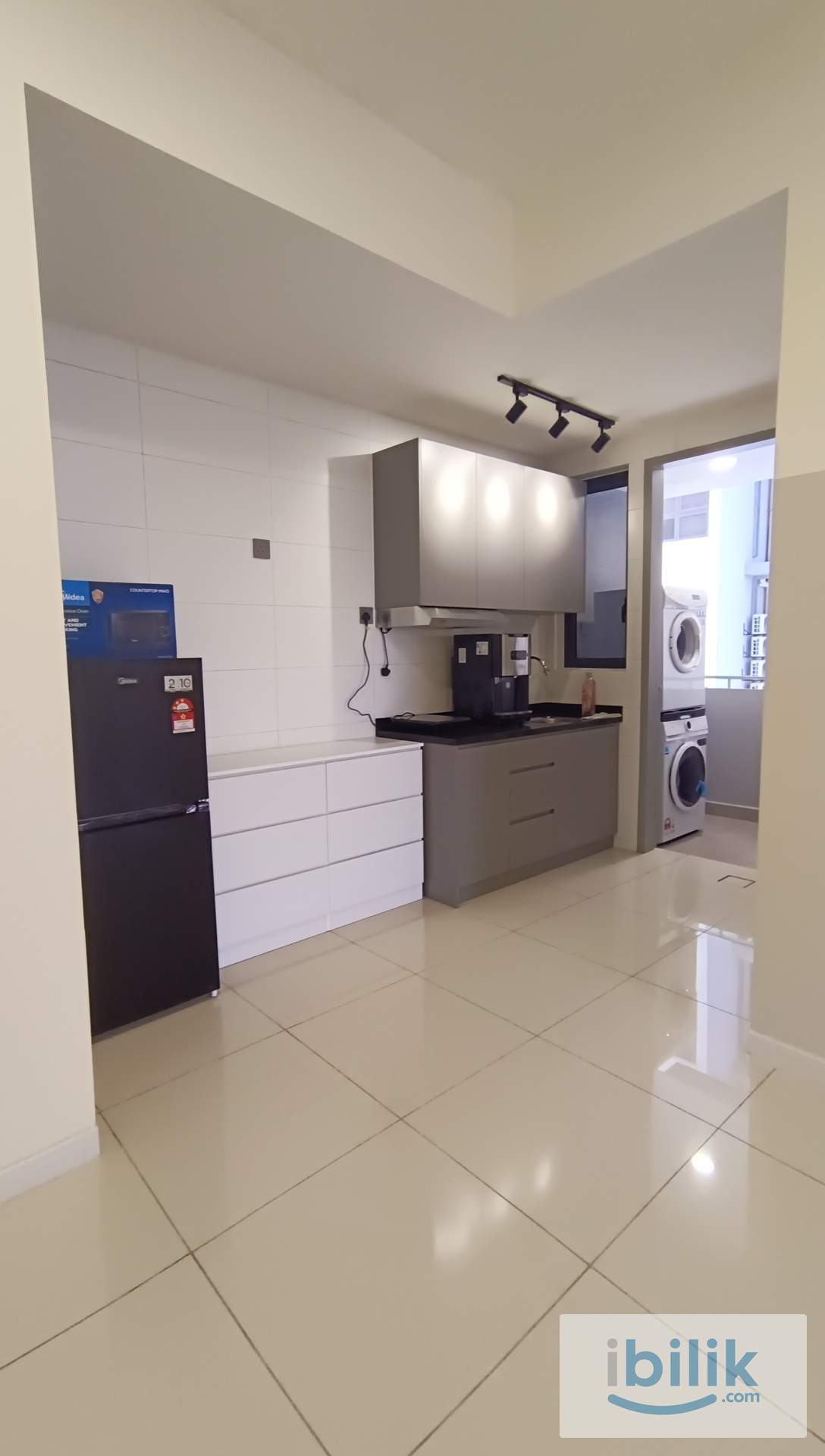 Fully furnished Female unit Balcony Room  - Image 4