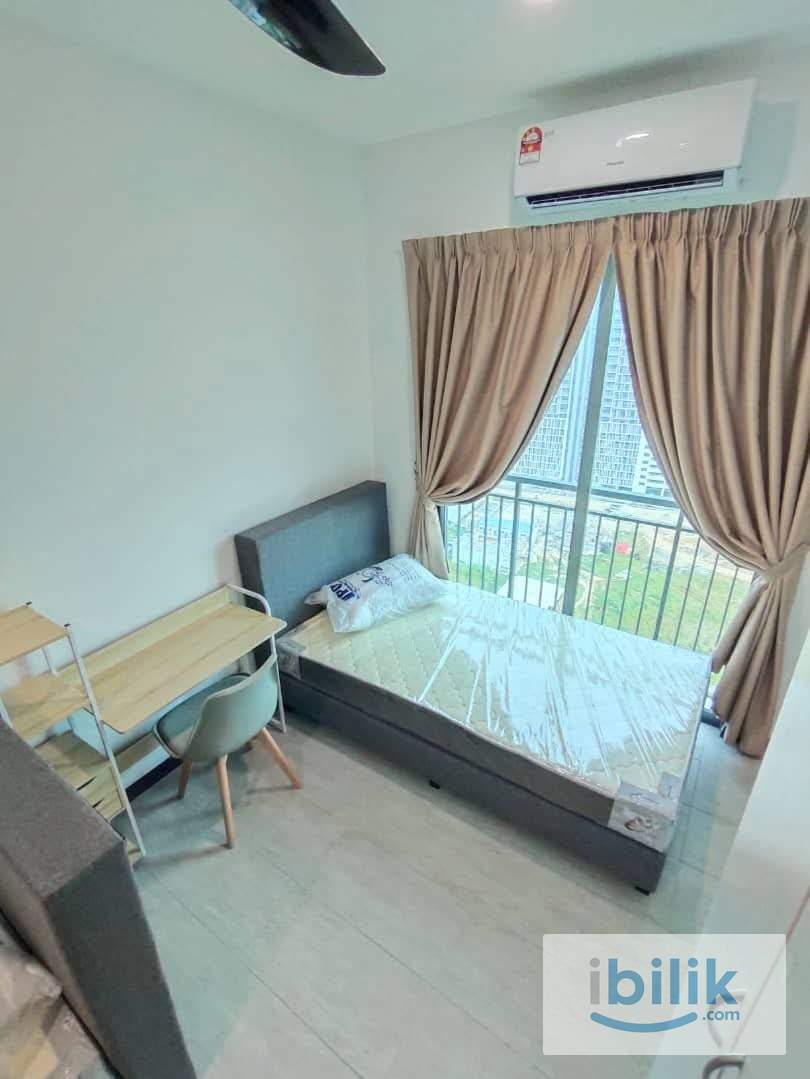 Middle Room - Image 3