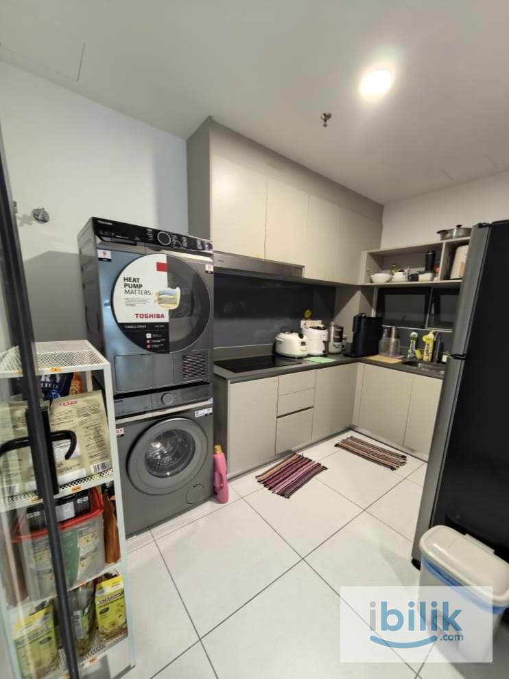 Medium Room - Image 1