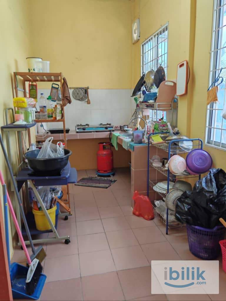 Queen Room For Rent! Located at Kapor, Stapok - Image 4