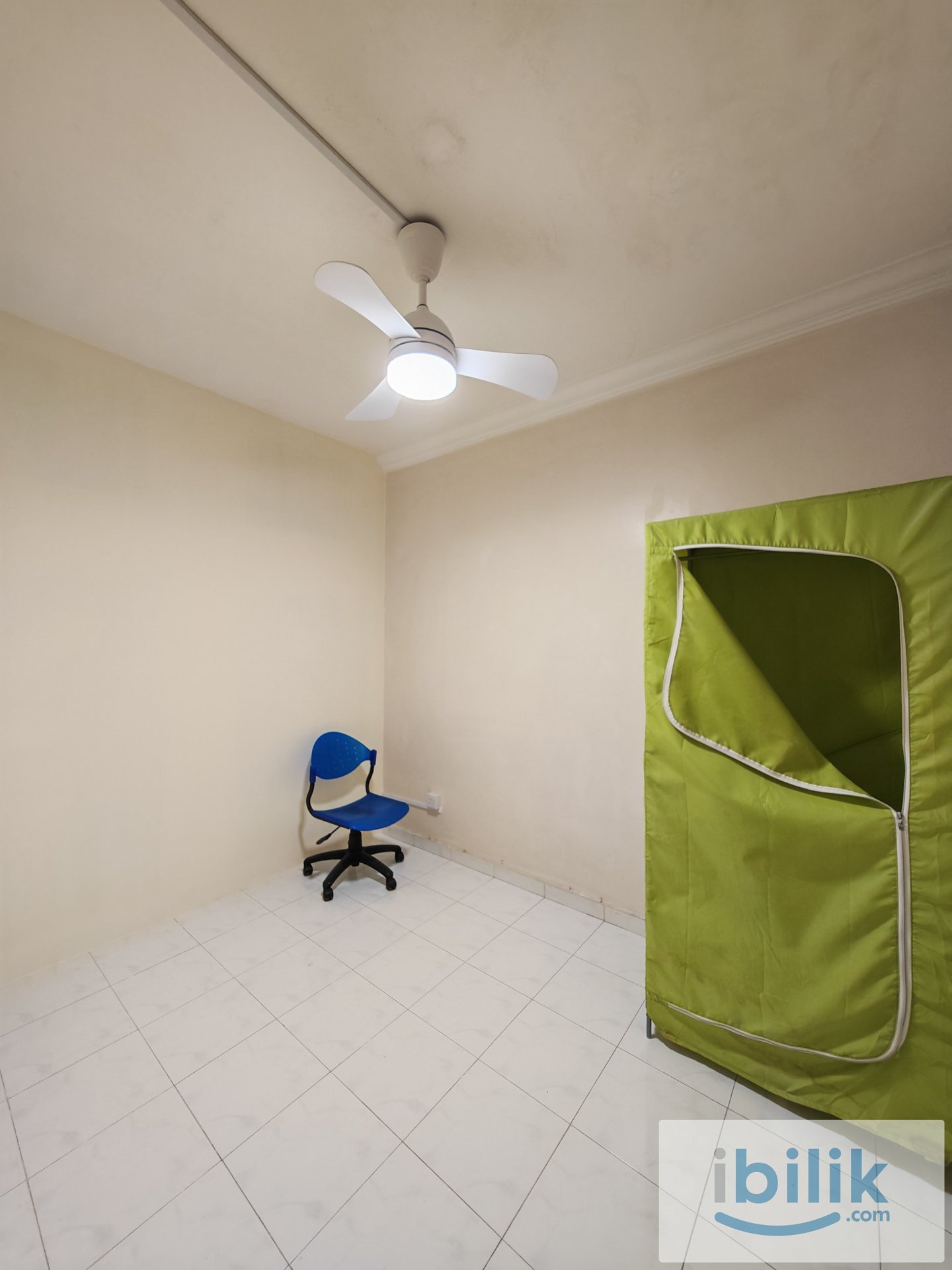 Low deposit/free motor parking/free wifi - Image 7