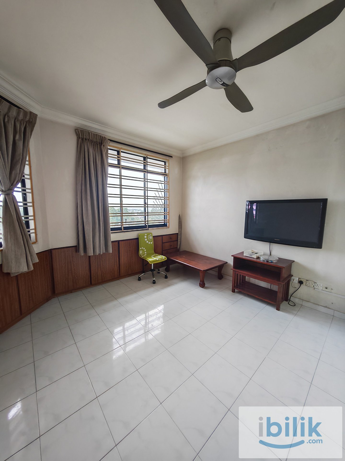 Low deposit/free motor parking/free wifi - Image 4
