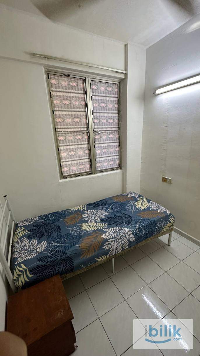 ROOM RENT N-PARK CONDOMINIUM - Image 2