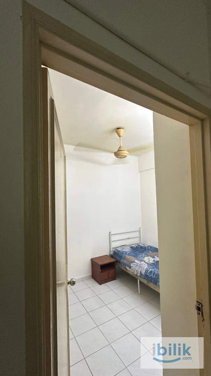 ROOM RENT N-PARK CONDOMINIUM - Image 3