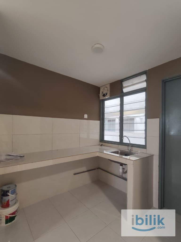 Master Room for Main Place Residence, Usj 21, Subang Jaya - Image 4