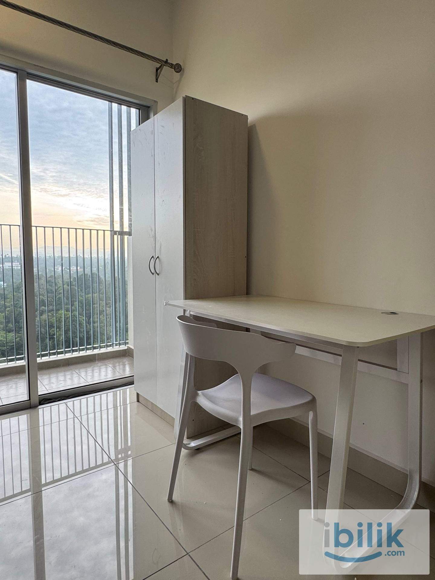 Bilik Sewa Bangi (BALCONY), CERRADO, Southville City  - Image 1