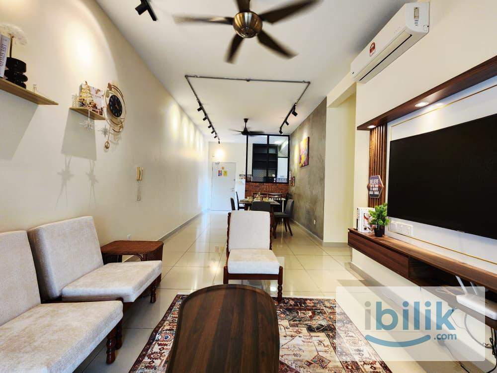 Premium Master Bedroom Bangi, Southville City Room - Image 2