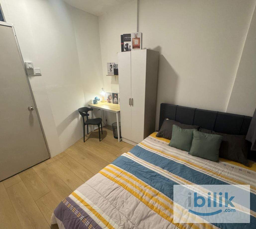 Middle Room at Sri Saujana Apartment Georgetown Penang - Image 4