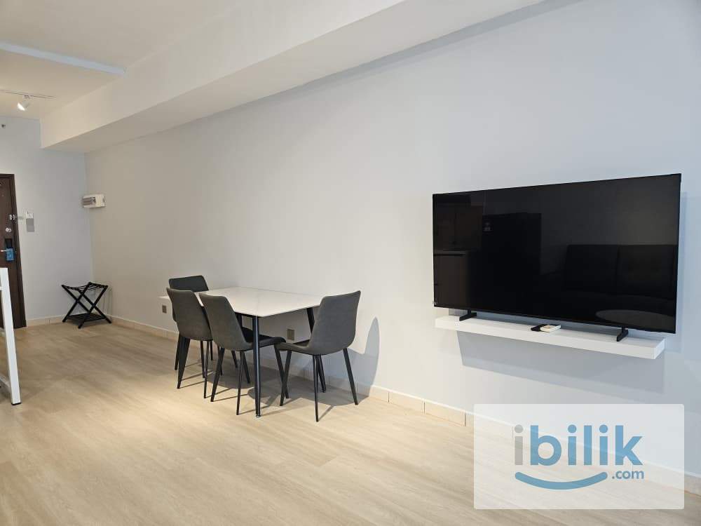 Spacious Studio Unit near MRT LRT Maluri - Image 5