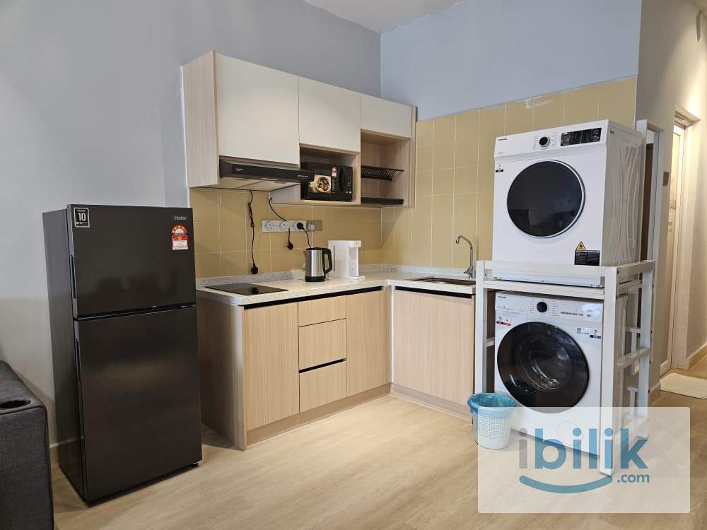 Spacious Studio Unit near MRT LRT Maluri - Image 4