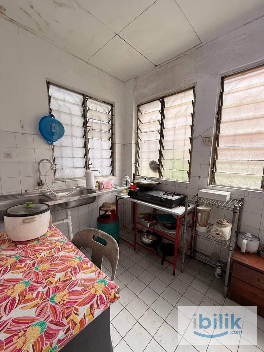 🌟 Cozy Room Near Sunway Pyramid | Mixed Unit | Utilities Included - Image 1