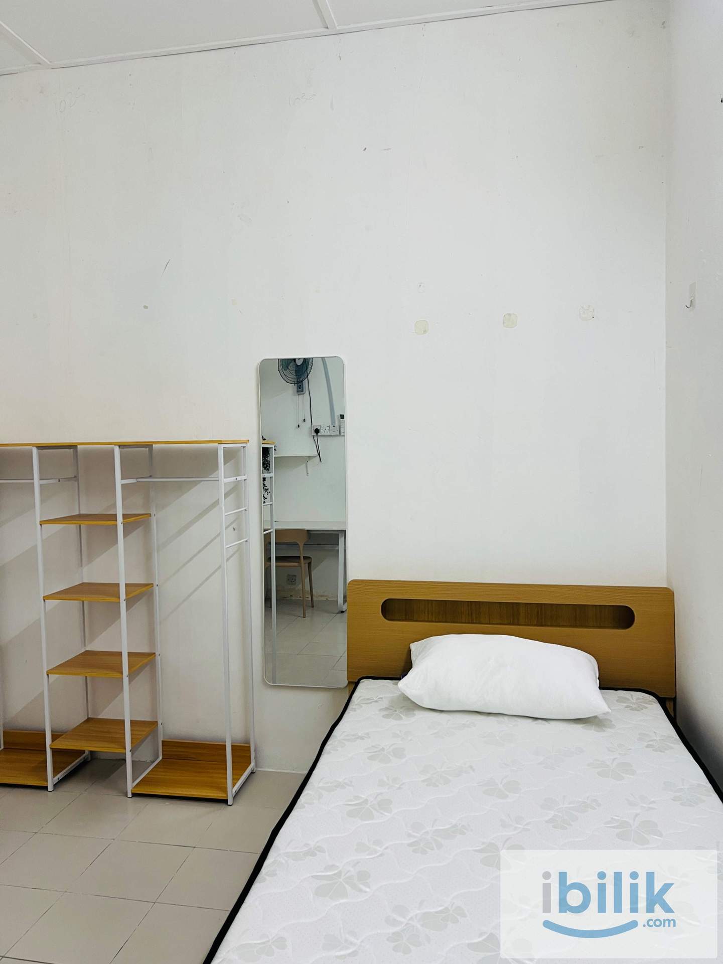 SINGLE ROOM 7 FULLY FURNISHED WITH AC - Image 3
