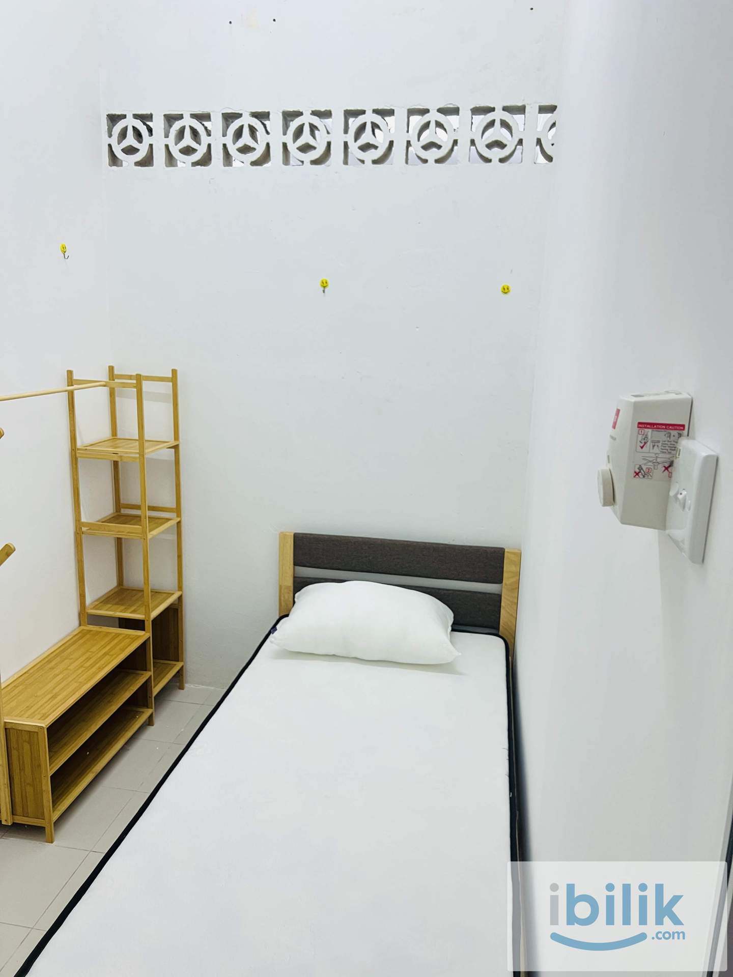 SINGLE ROOM 2 FULLY FURNISHED  WITH FAN - Image 2