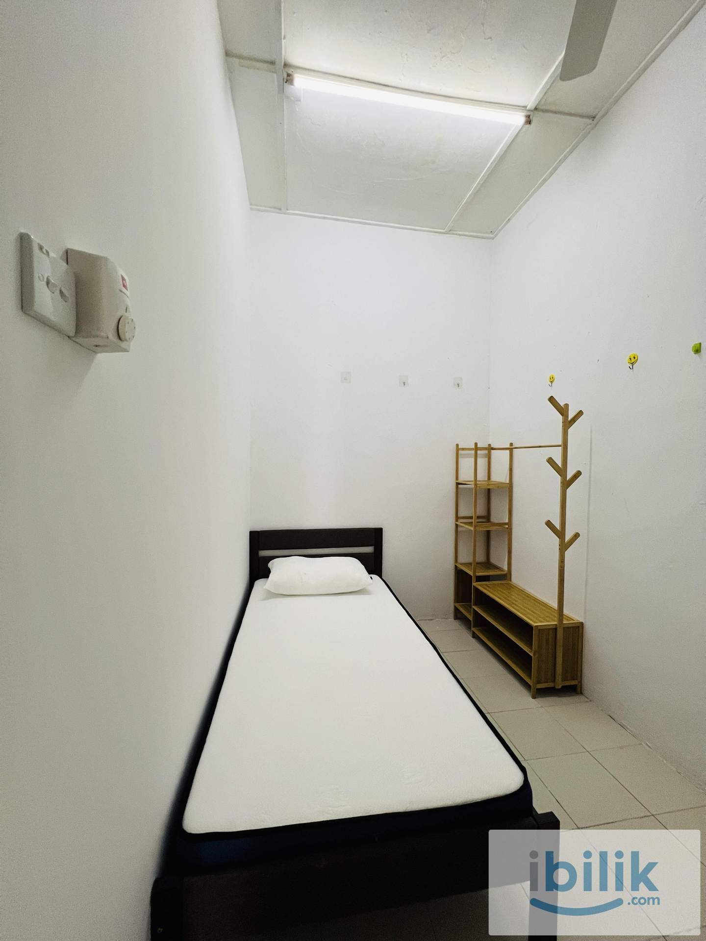 SINGLE ROOM 8 FULLY FURNISHED WITH FAN - Image 1