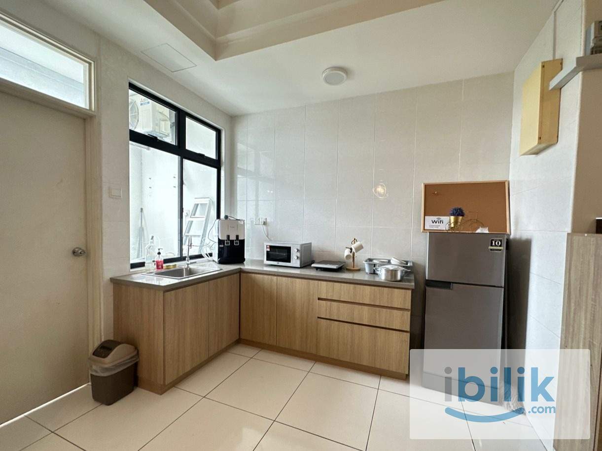 Common Room with share bathroom  - Image 4