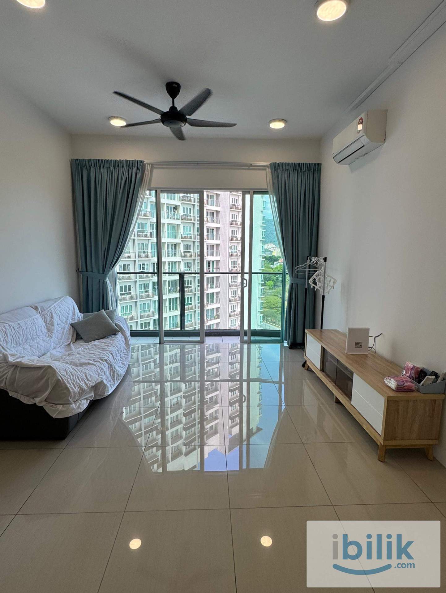 Fully furnished Unit  - Image 5