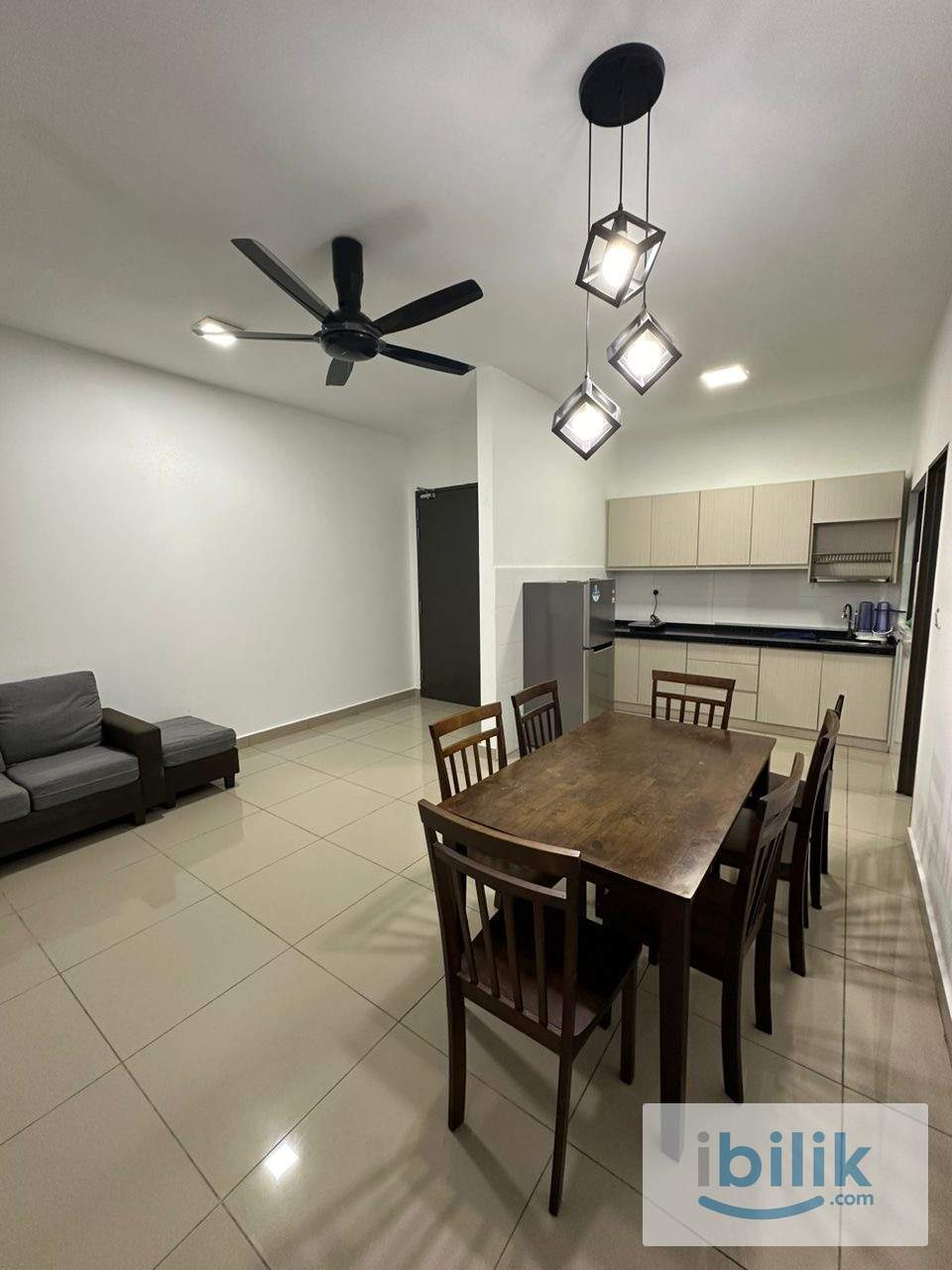 Limited Promotion Medium Room The Henge Kepong Bus to MRT Metro Prima - Image 5