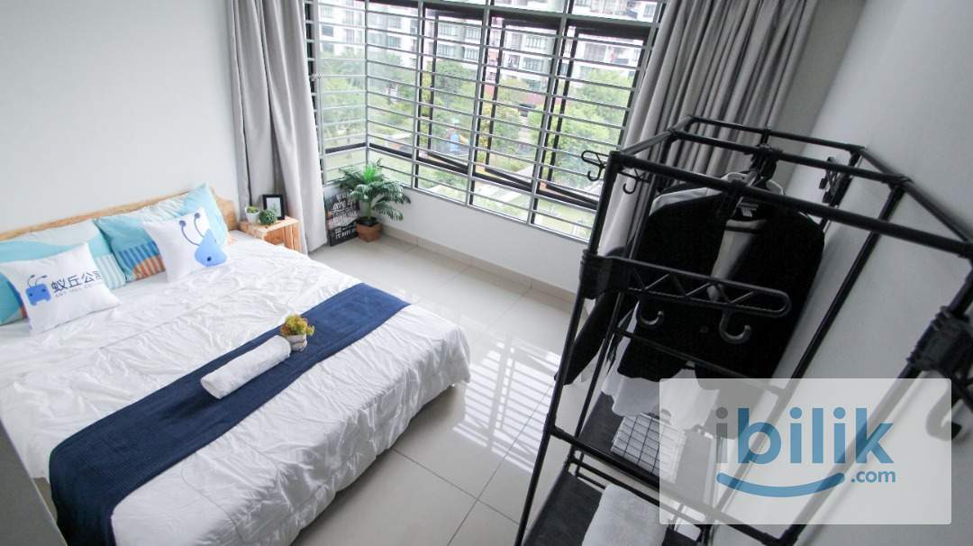 Queen Bed Master Room with Private Bathroom, AC & Fan - Image 2
