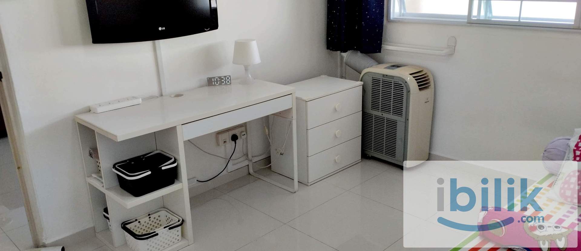Room - Image 3
