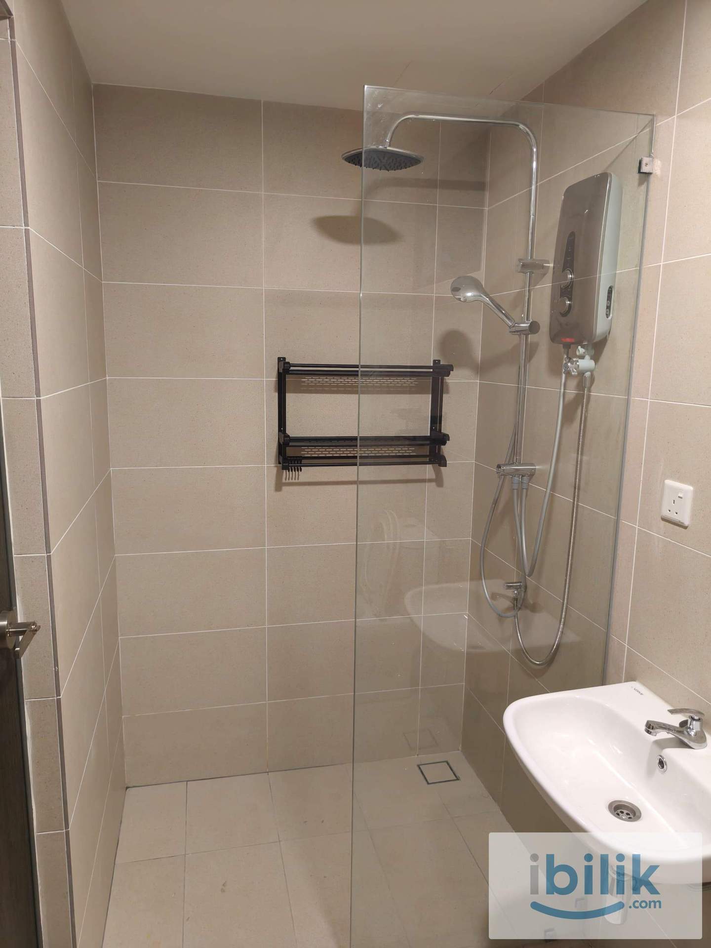 ✨🏠 Cozy Middle Bedroom for Rent (NO partition, NO agent) - Penang Batu Kawan - Image 7