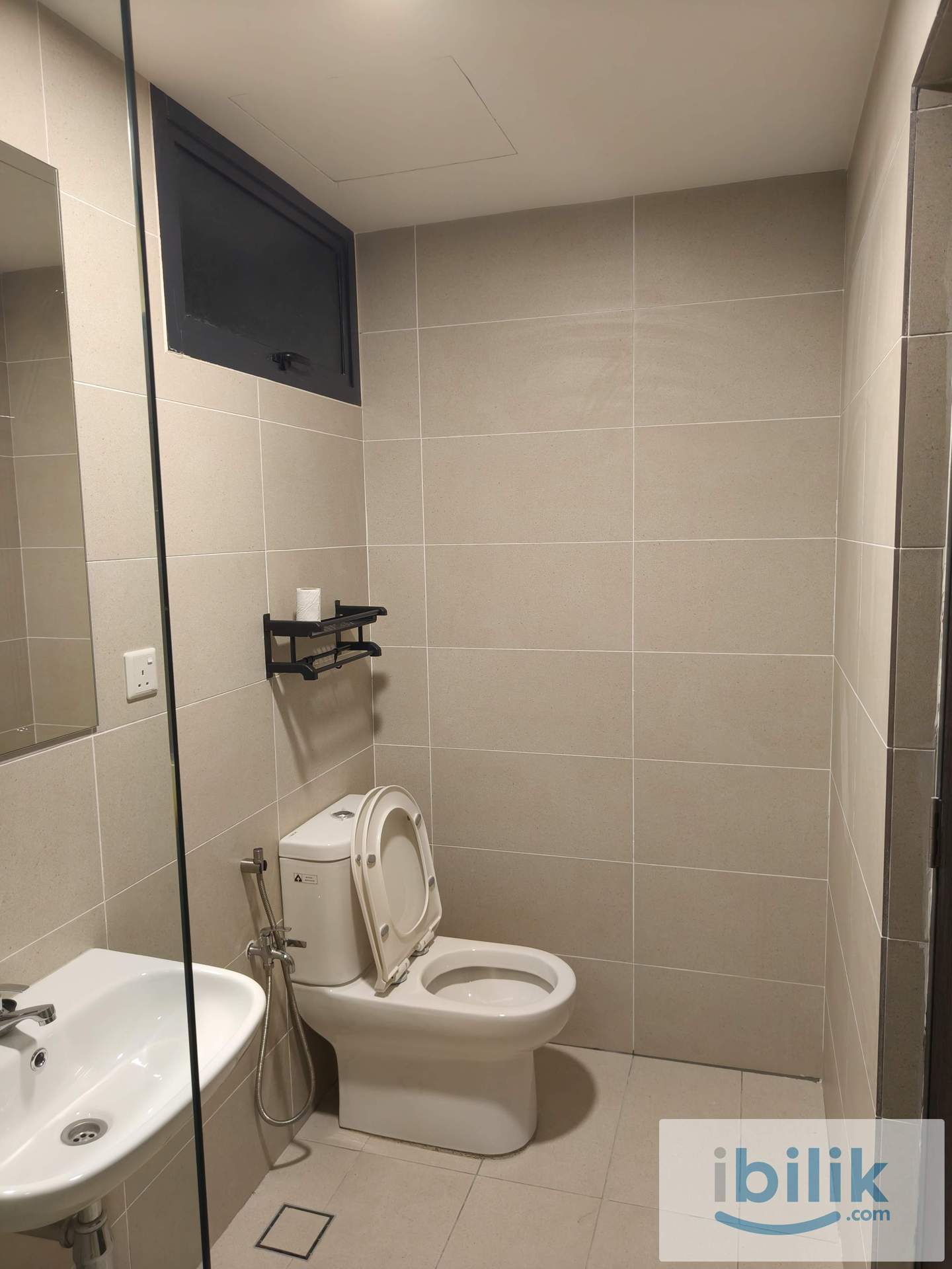 ✨🏠 Cozy Middle Bedroom for Rent (NO partition, NO agent) - Penang Batu Kawan - Image 8