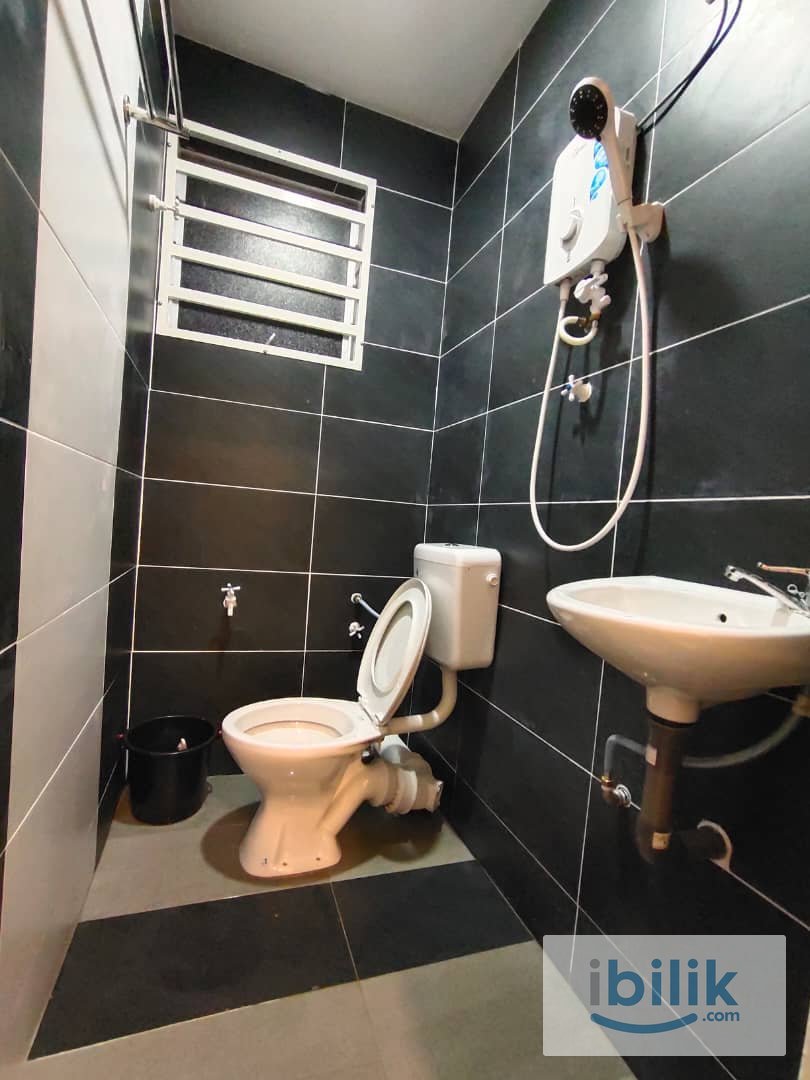 Ipoh Female room fully furnished - Image 5