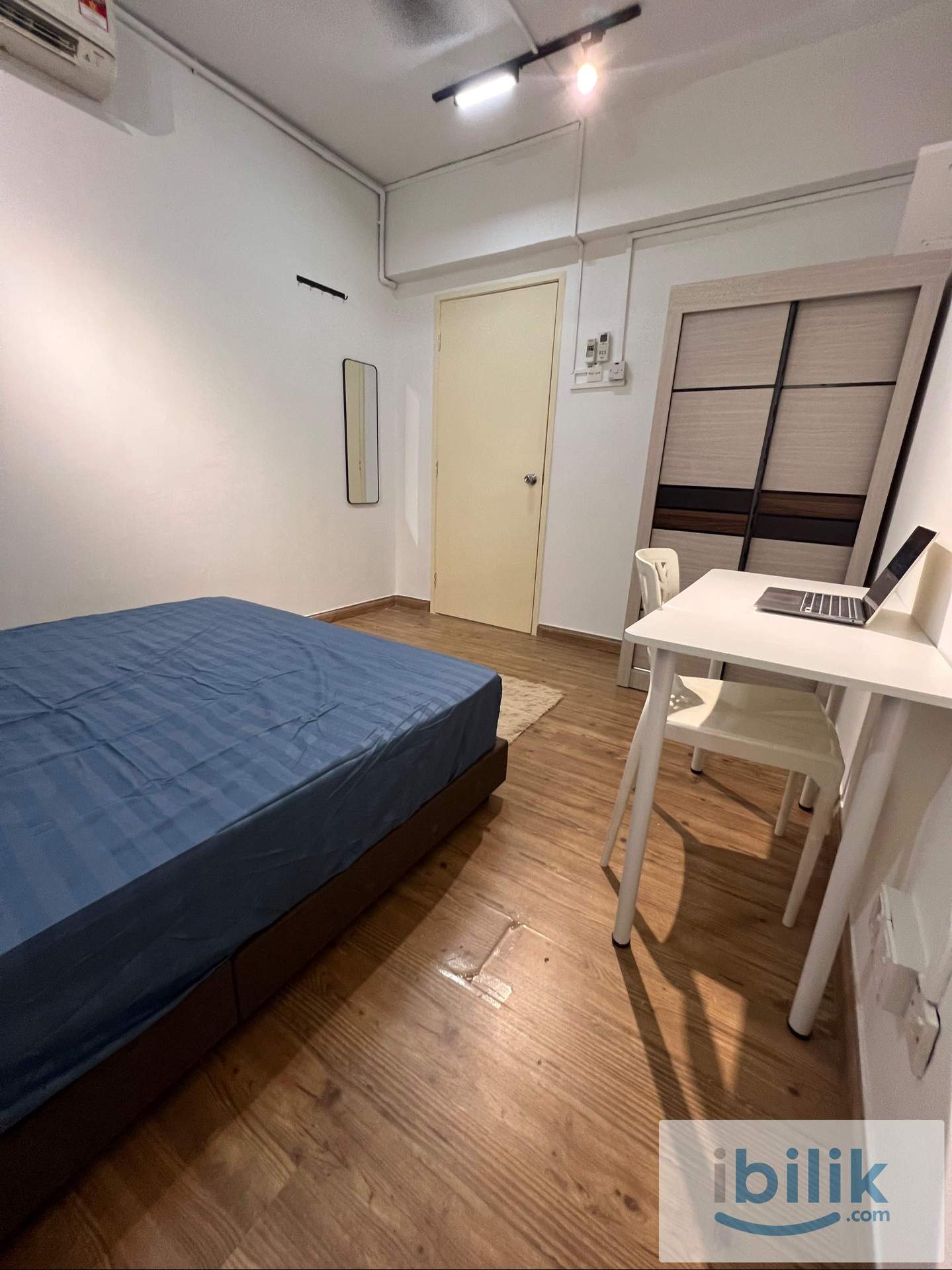 Middle Room Danau Idaman Condo - Image 3