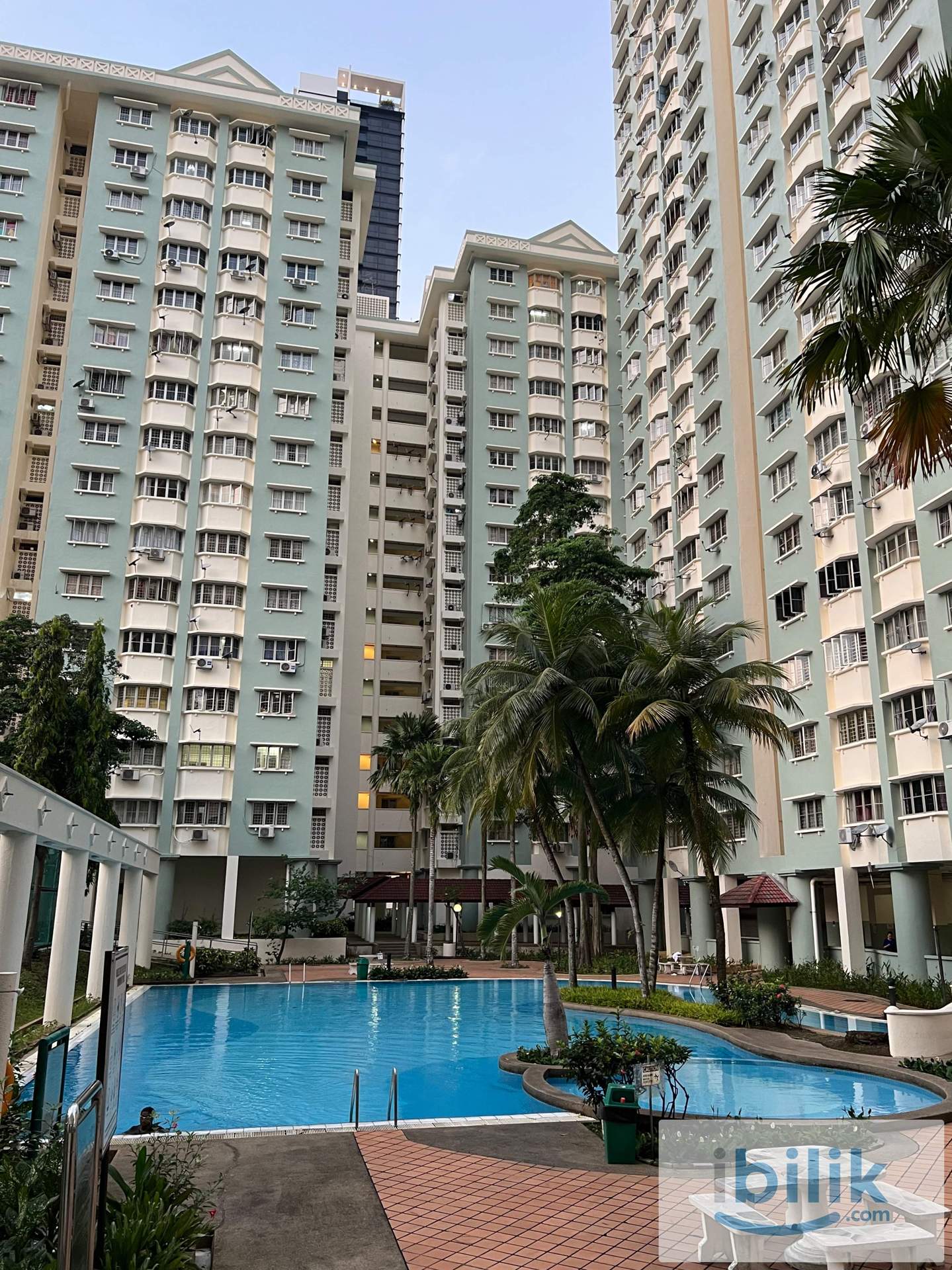 Single Room Danau Idaman Condo - Image 5