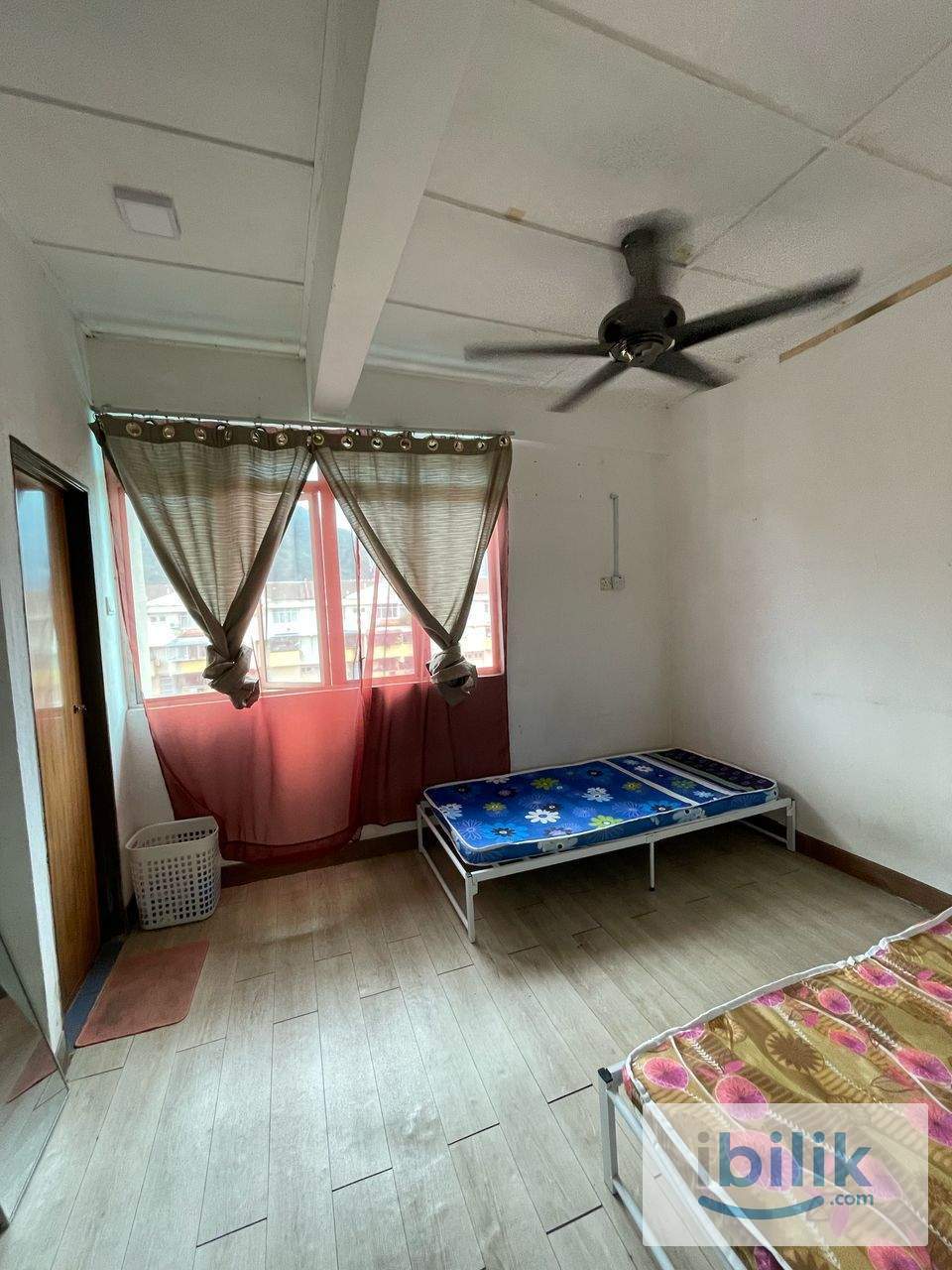 Master Bedroom Sharing in Batu Caves - Image 7