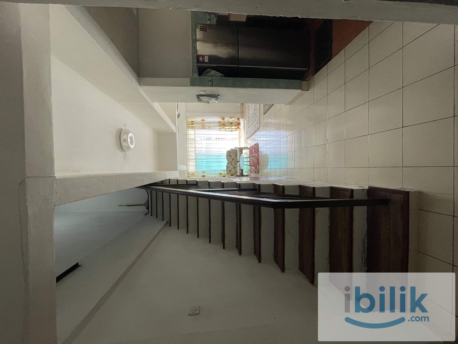 Master Bedroom Sharing in Batu Caves - Image 3