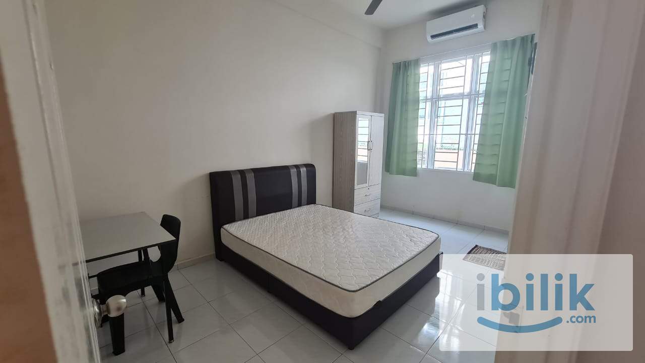 Female room + private bathroom (Alor Gajah, Cheng, Krubong) - Image 2