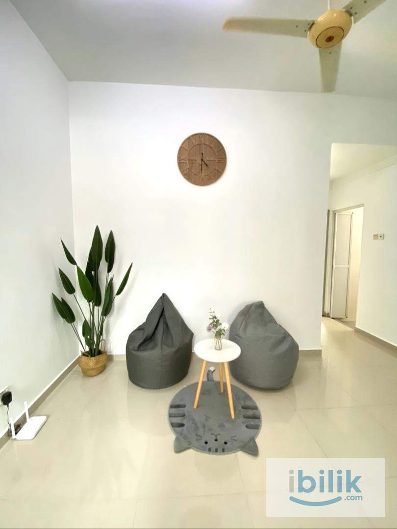 Medium room for rental in Sungai Ara - Image 3