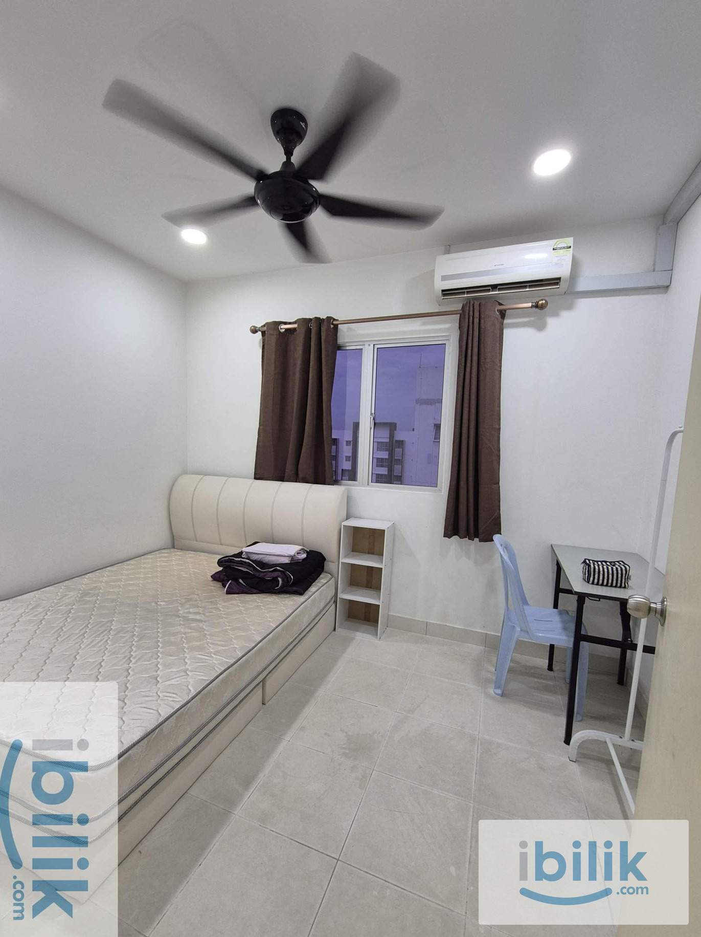 Middle/Small Room For Rent - Image 1