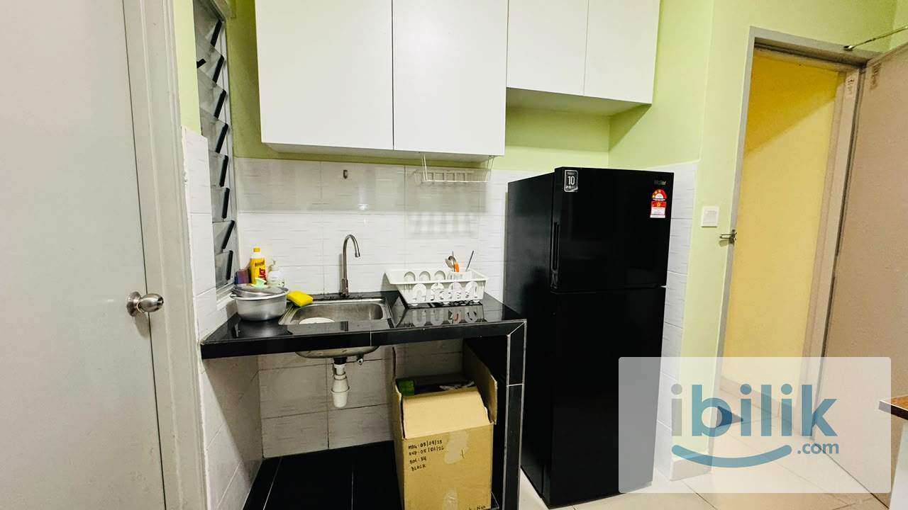 Aircond Single Room @ Sentrovue Servise Apartment Puncak Alam - Image 6